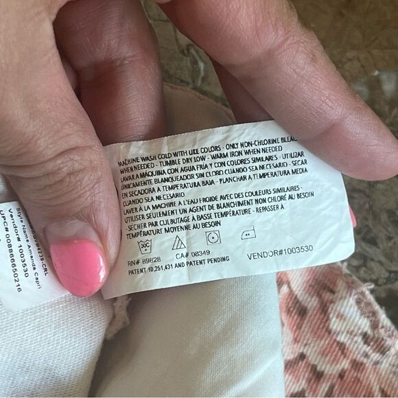 Gloria Vanderbilt Amanda Capri Jeans Missy Size 6 Pink Floral Print - Picture 8 of 13